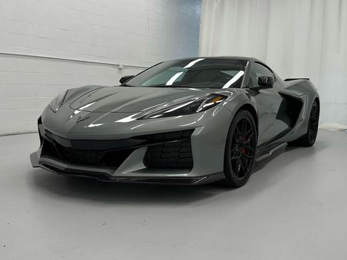 Hypersonic Gray Metallic 2024 Chevrolet Corvette Z06