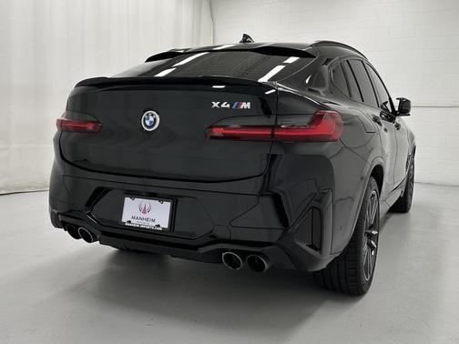 2022 BMW X4 M AWD