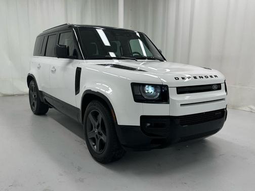 Fuji White 2023 Land Rover Defender 110 X-Dynamic SE