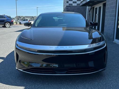 Infinite Black Metallic 2024 Lucid Air Touring