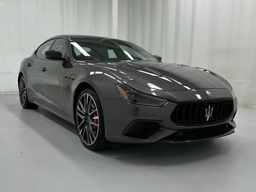 2022 Maserati Ghibli Trofeo