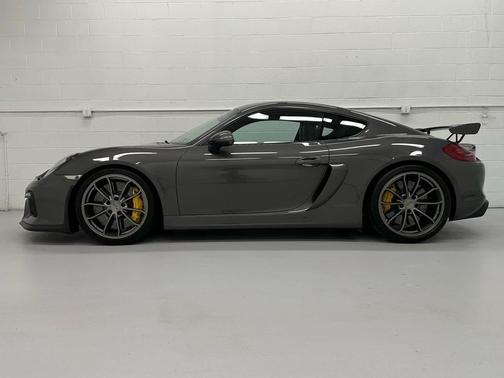 Agate Gray Metallic 2016 Porsche Cayman GT4