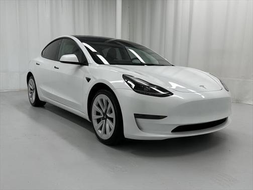 2023 Tesla Model 3 Standard Range