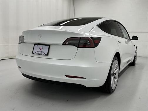 2023 Tesla Model 3 Standard Range