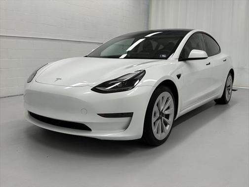 2023 Tesla Model 3 Standard Range
