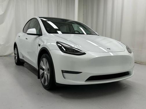 2023 Tesla Model Y Long Range Dual Motor All-Wheel Drive