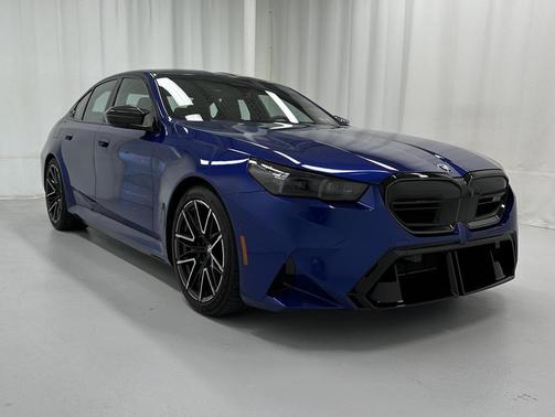 2025 BMW M5 Base