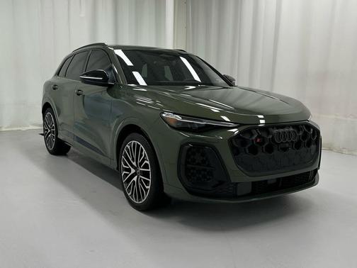 District Green Metallic 2025 Audi SQ5 3.0T Premium Plus