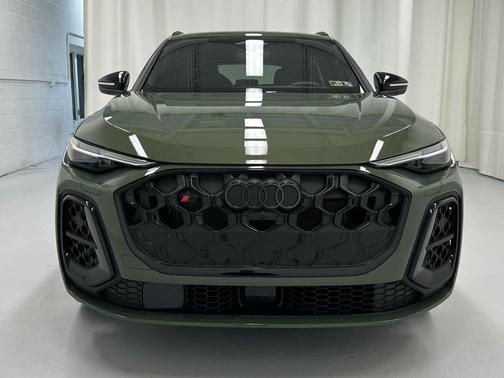 District Green Metallic 2025 Audi SQ5 3.0T Premium Plus
