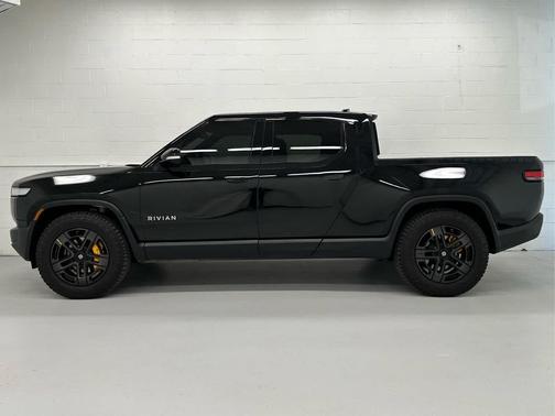2022 Rivian R1T Adventure