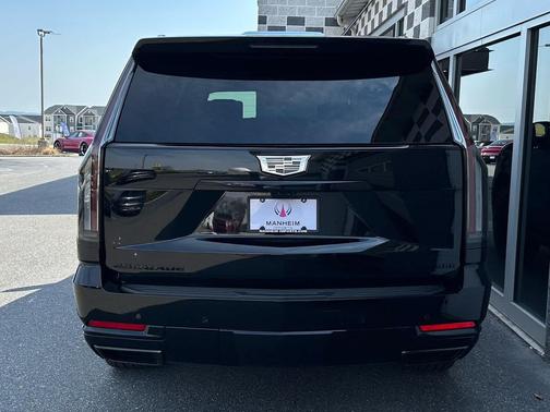 2025 Cadillac Escalade ESV Sport Platinum