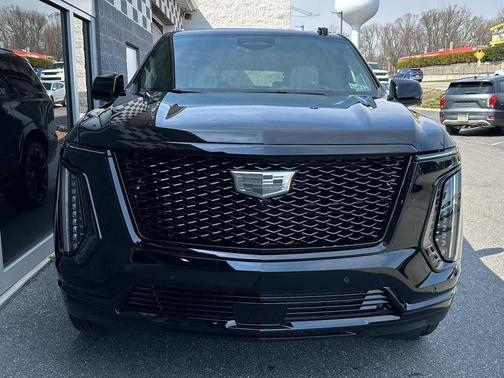 2025 Cadillac Escalade ESV Sport Platinum