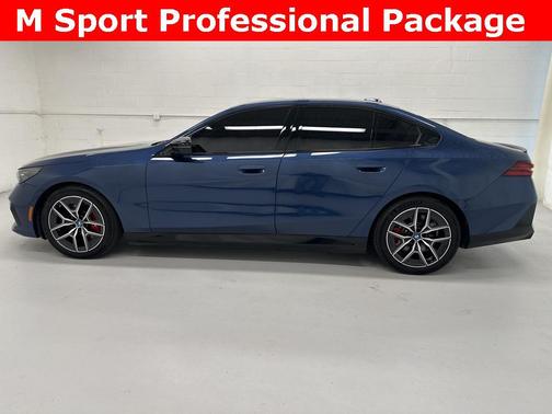 2024 BMW i5 M60