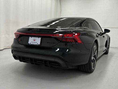 2023 Audi RS e-tron GT quattro