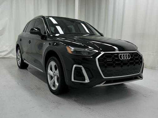 2022 Audi Q5 45 S line Premium Plus