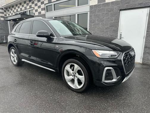 2022 Audi Q5 45 S line Premium Plus