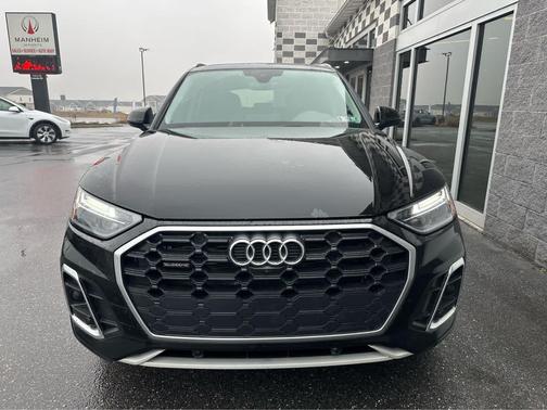 2022 Audi Q5 45 S line Premium Plus