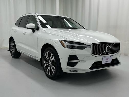 2023 Volvo XC60 B5 Plus Bright Theme