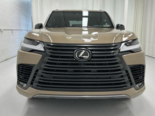 Earth 2025 Lexus LX 700h Overtrail