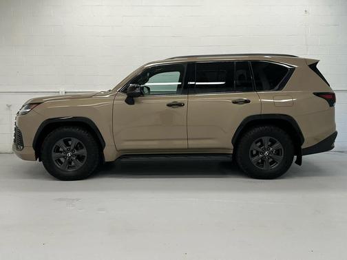 Earth 2025 Lexus LX 700h Overtrail
