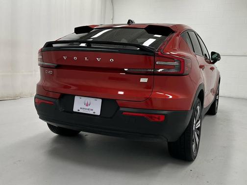 2023 Volvo C40 Recharge Pure Electric Twin Plus