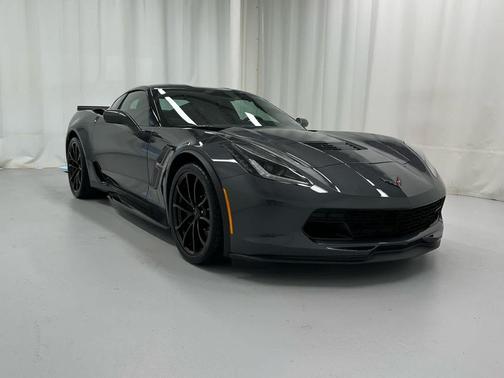 Watkins Glen Gray Metallic 2018 Chevrolet Corvette Grand Sport