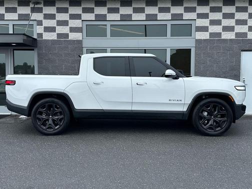 2023 Rivian R1T Adventure