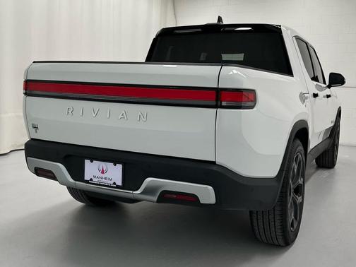 2023 Rivian R1T Adventure