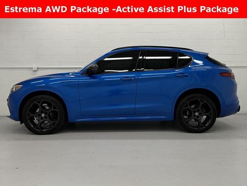 2023 Alfa Romeo Stelvio Estrema AWD