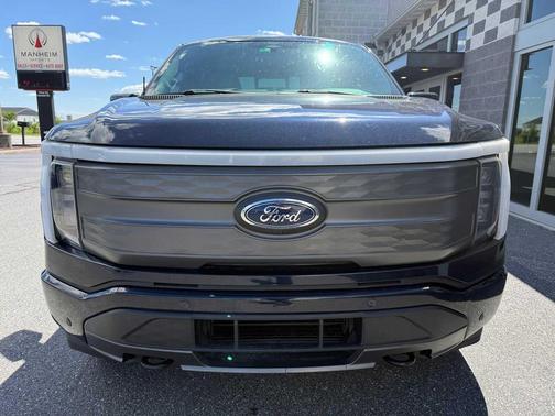 Antimatter Blue Metallic 2022 Ford F-150 Lightning LARIAT