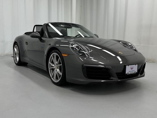 2018 Porsche 911 Carrera