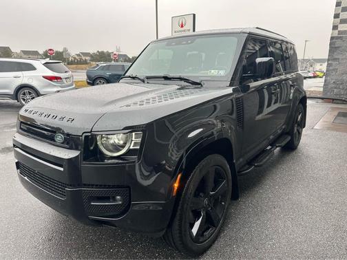 2025 Land Rover Defender 110 P400 X-Dynamic SE