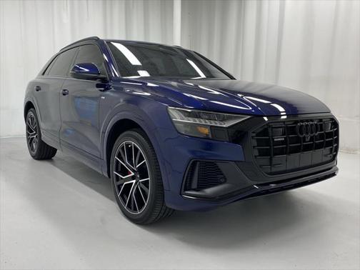 2022 Audi Q8 55 Premium Plus