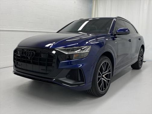 2022 Audi Q8 55 Premium Plus