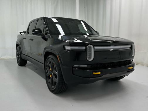 Midnight 2025 Rivian R1T Ascend Tri Motor Max Pack