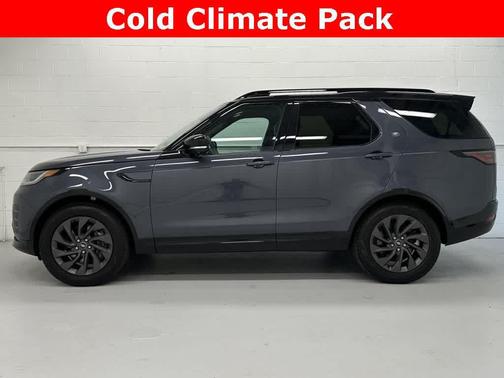 Varesine Blue Metallic 2024 Land Rover Discovery P360 Dynamic SE