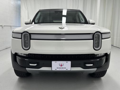 2023 Rivian R1S Adventure
