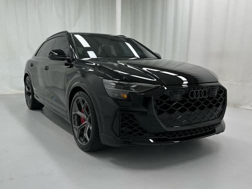 2025 Audi RS Q8 4.0T