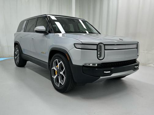 LA Silver 2024 Rivian R1S Adventure Quad Motor Large Pack