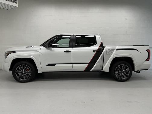 2025 Toyota Tundra Hybrid Capstone
