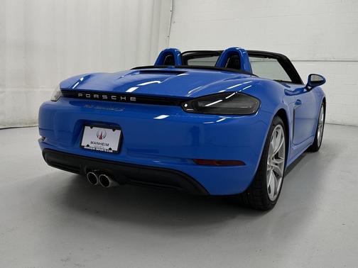 2024 Porsche 718 Boxster S