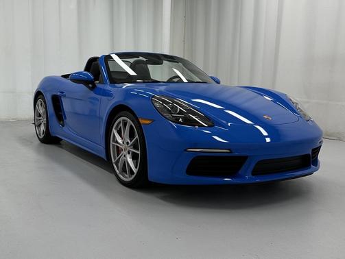 2024 Porsche 718 Boxster S