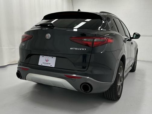2023 Alfa Romeo Stelvio Ti