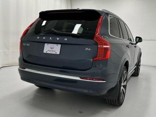 2024 Volvo XC90 B6 Plus Bright Theme 7-Seater