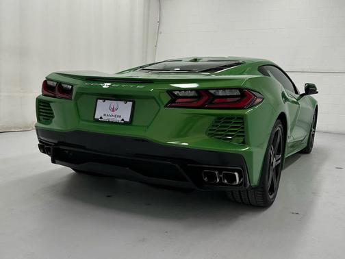 2026 Chevrolet Corvette Stingray w/2LT