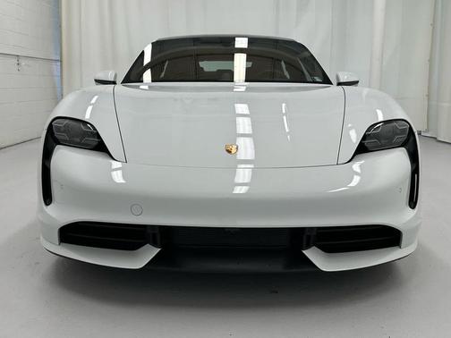 Carrara White Metallic 2020 Porsche Taycan Turbo