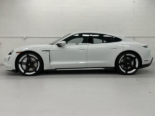 Carrara White Metallic 2020 Porsche Taycan Turbo