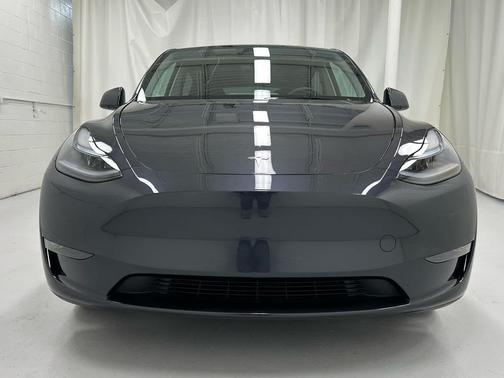 2024 Tesla Model Y Long Range Dual Motor All-Wheel Drive