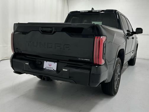 2025 Toyota Tundra Hybrid Platinum