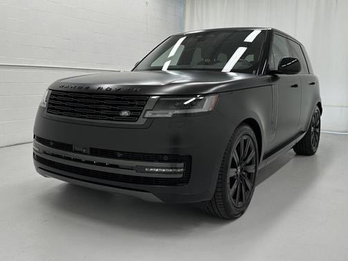 2025 Land Rover Range Rover P550e SE